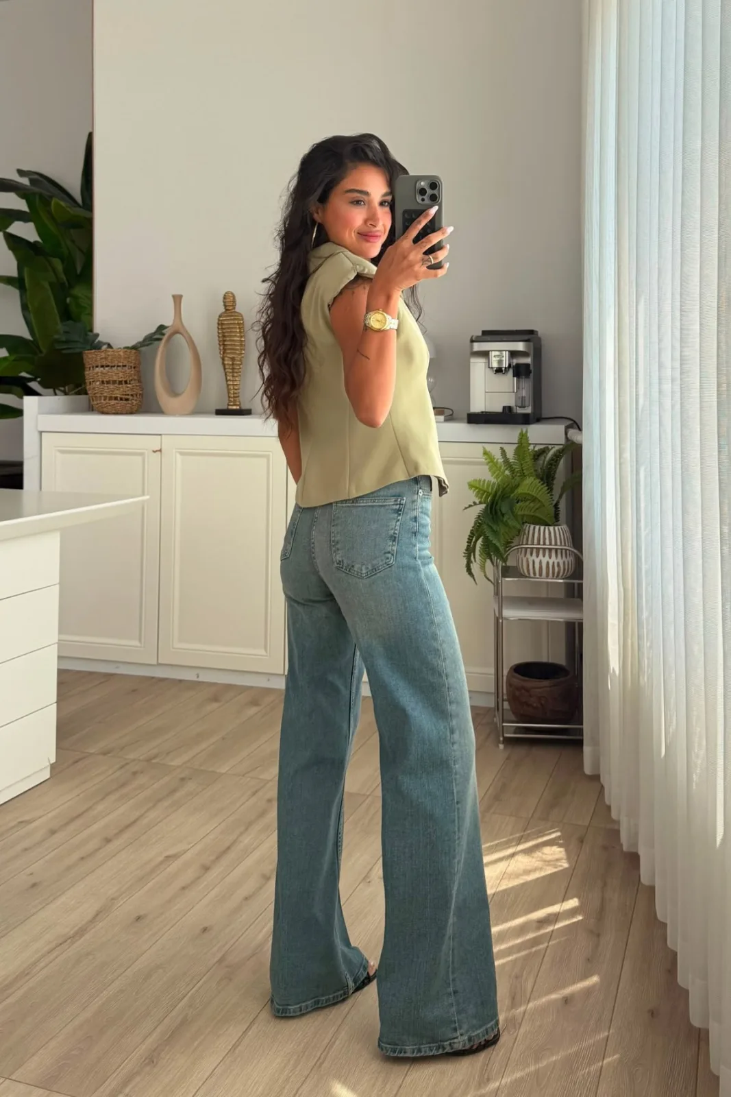 Kemerli Boru Paça Mavi Eskitme Jean