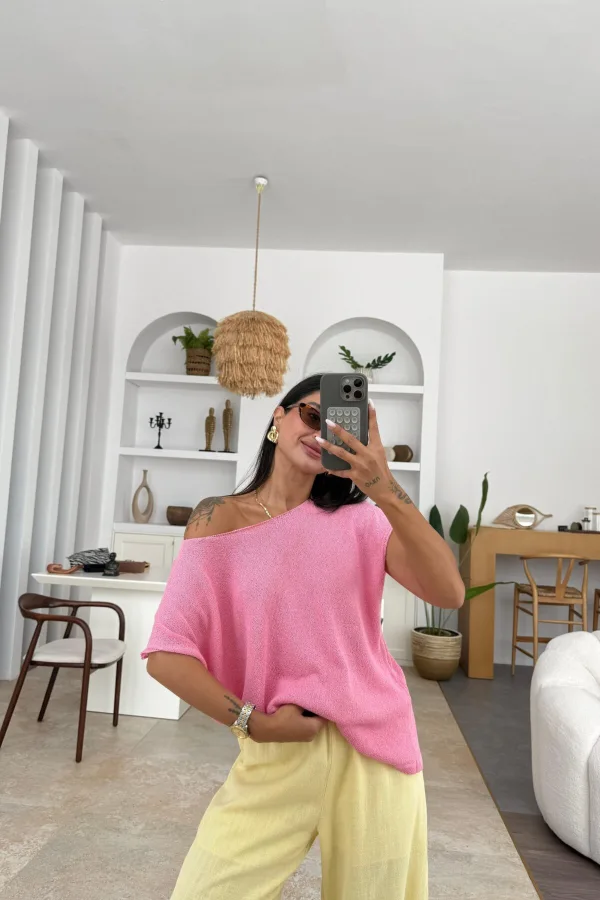 Düşük Omuz Kısa Kollu Triko Pembe
