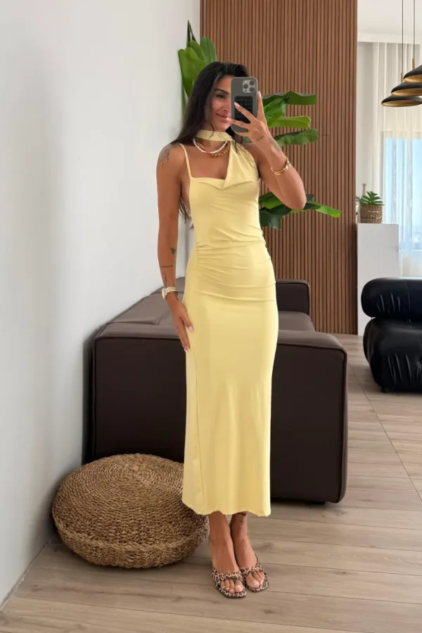Arkası Yırtmaçlı Şallı Soft Touch Elbise