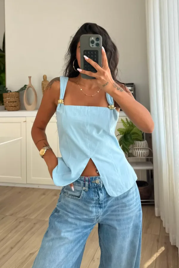 Askısı Tokalı Bluz 