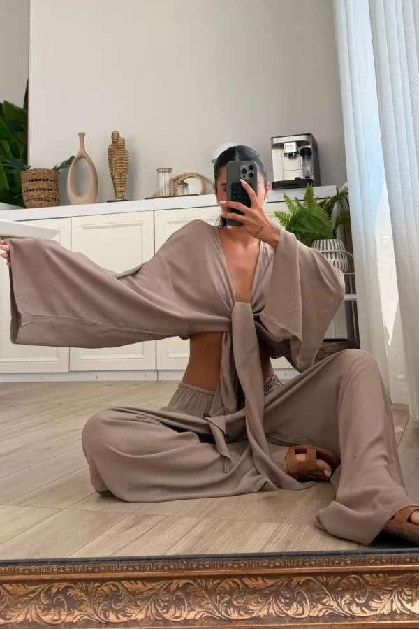 More Önü Bağlamalı Bluz Pantolon Takım