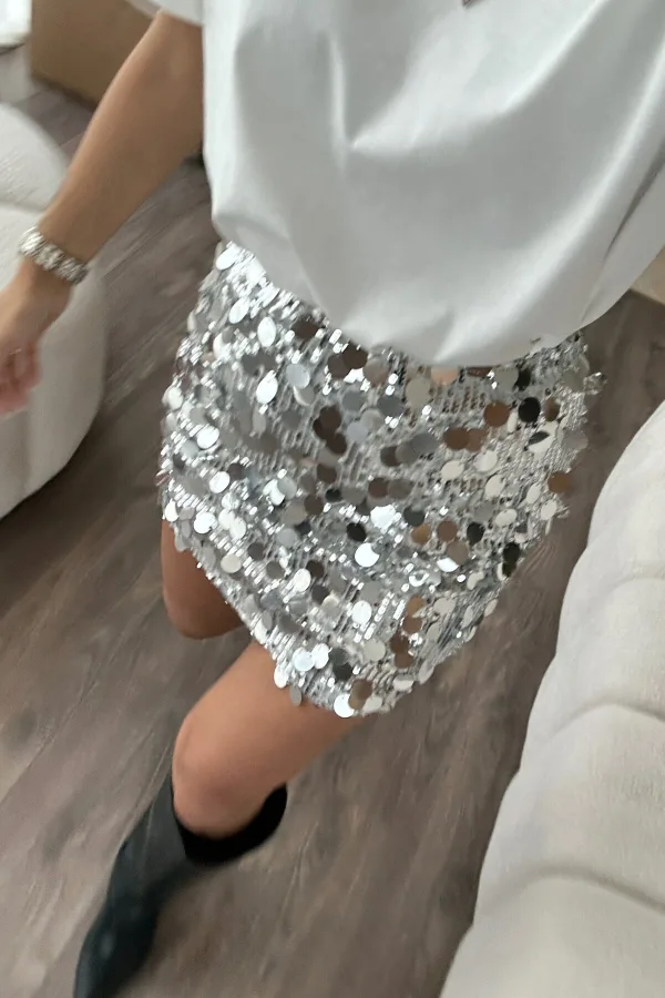 Parla Gümüş Pullu Mini Etek