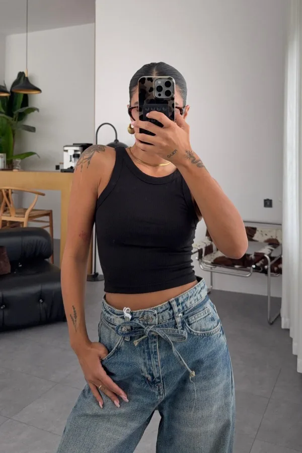 Miya Halter Yaka Crop Siyah