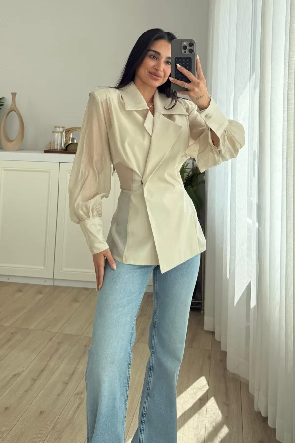 Vatkalı Kruvaze Yaka Çıtçıtlı Tül Gömlek Taş