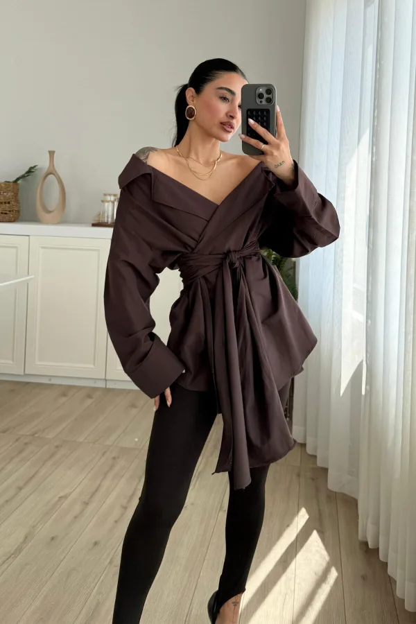 Kruvaze Yaka Geniş Omuz Gömlek Kahverengi